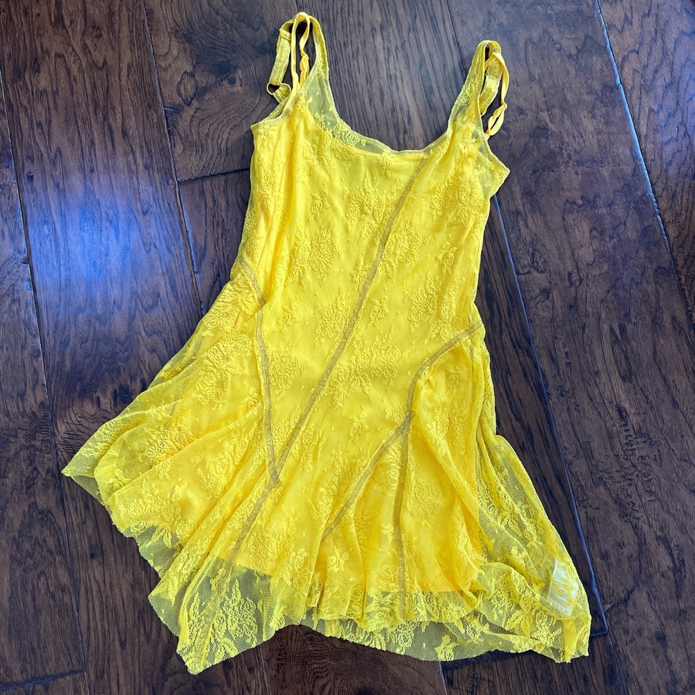 Vibrant Yellow Lace Top/Dress